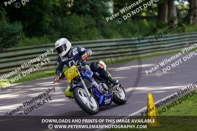 cadwell no limits trackday;cadwell park;cadwell park photographs;cadwell trackday photographs;enduro digital images;event digital images;eventdigitalimages;no limits trackdays;peter wileman photography;racing digital images;trackday digital images;trackday photos